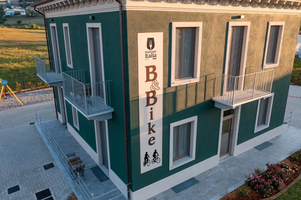 B & Bike Di Ristorante Italia Mombello Monferrato Екстер'єр фото