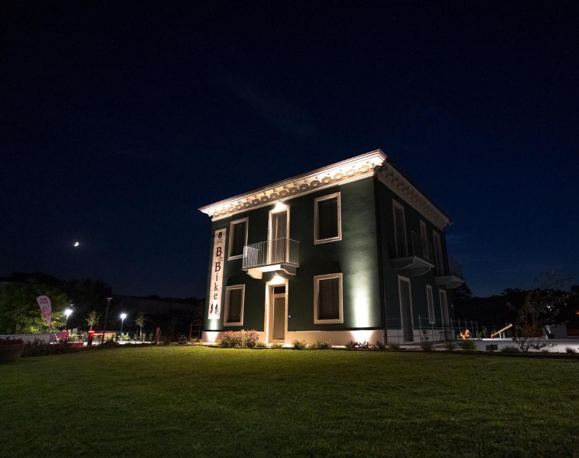 B & Bike Di Ristorante Italia Mombello Monferrato Екстер'єр фото